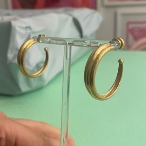 Julie Vos Hoops
